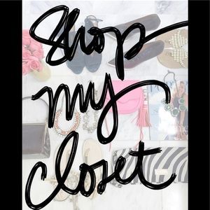 MAKE ME AN OFFER!!! 🛍👡👖👚👗👠